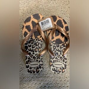 NWT Havaianas Sandal Flip Flops Animal Print